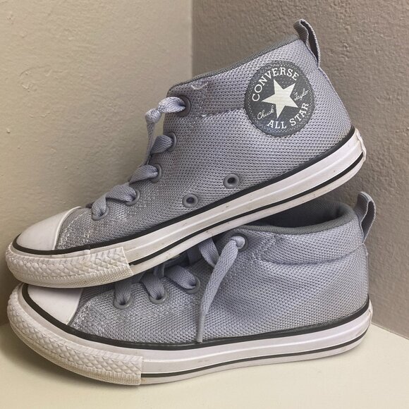 Lot of 2 pairs of Converse Chuck Taylor All-Star Mid-Top Sneakers - Youth Size 2 - Picture 2 of 9
